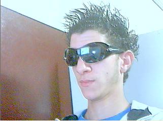 �-(�`v��)-�c'moi�-(�`v��)-�